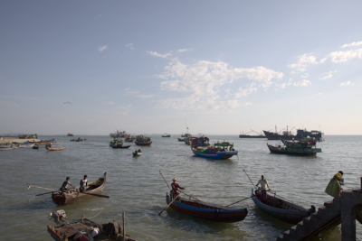 Zum Vergrößern klicken! Boote auf dem Sakrokeya in Sittwe